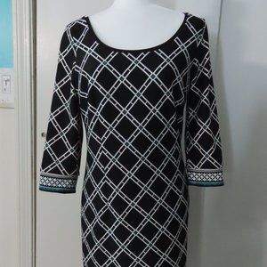 WHBM Size 8, 3/4 Sleeve Black White Green Patterned Sheath Dress